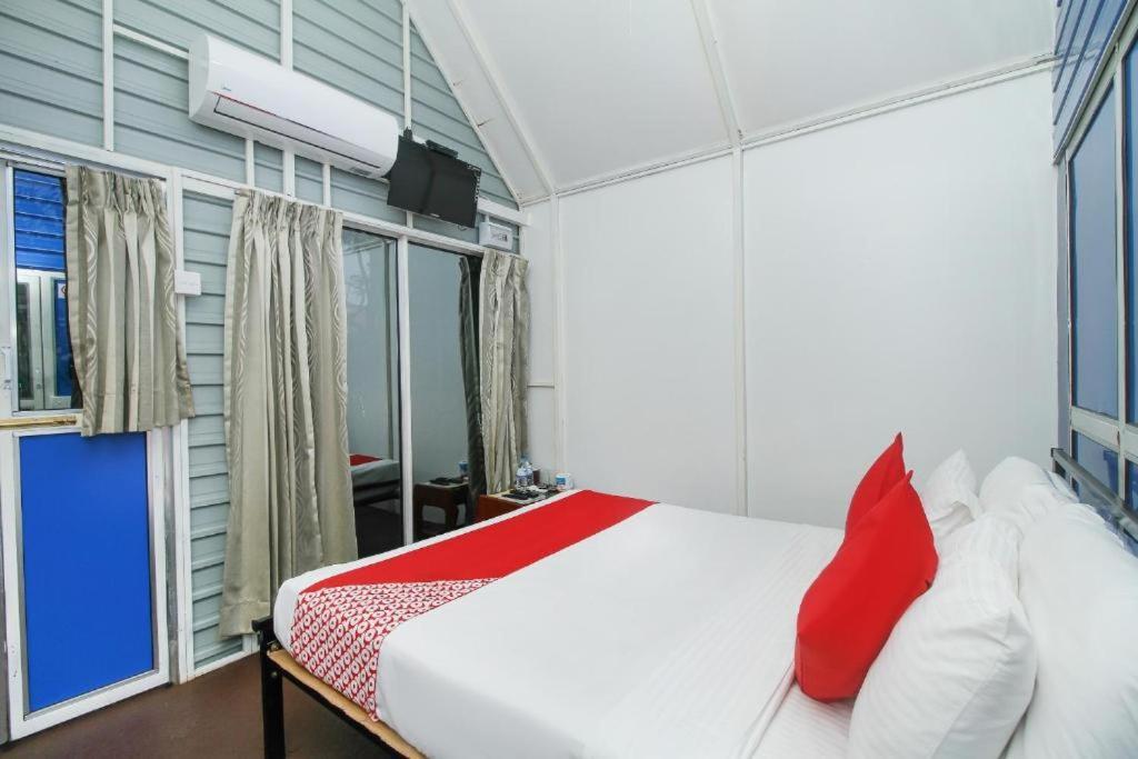 Airport A4 Transit Hub - Eco Chalets Katunayaka Exteriér fotografie